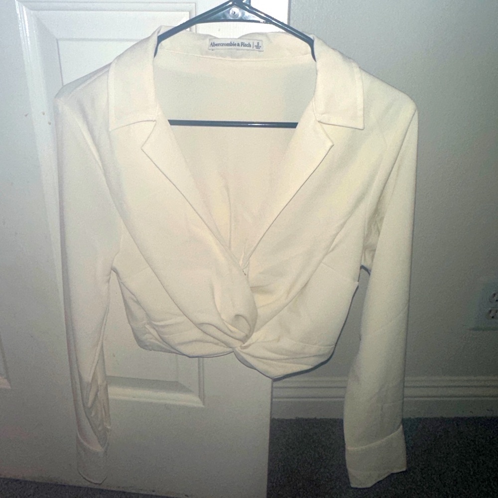 cropped long sleeve collared shirt